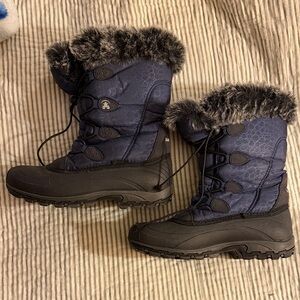 Kamik Women’s Snow Boots, Dark Blue and Black, Size 8